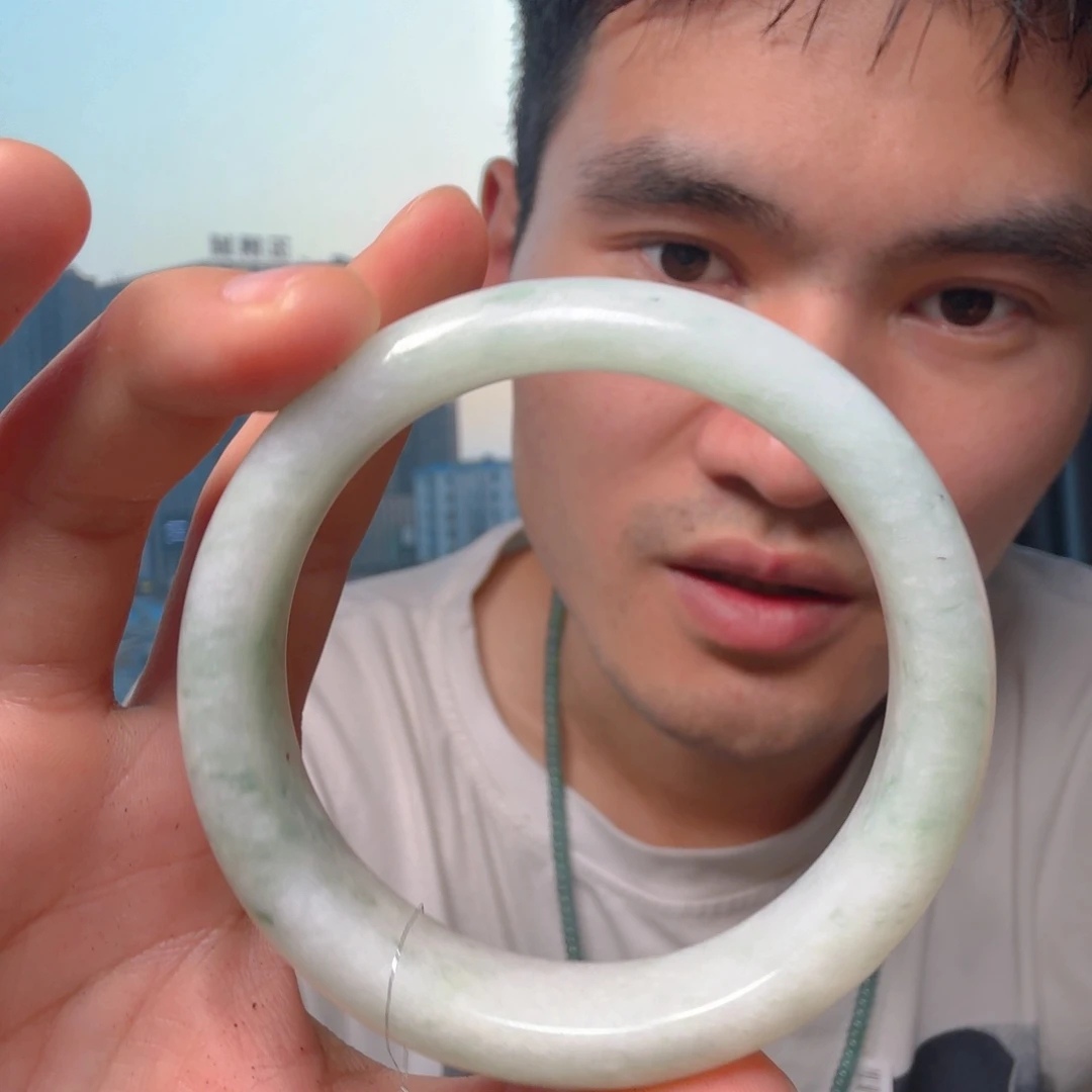 翡翠未镶嵌颈饰59