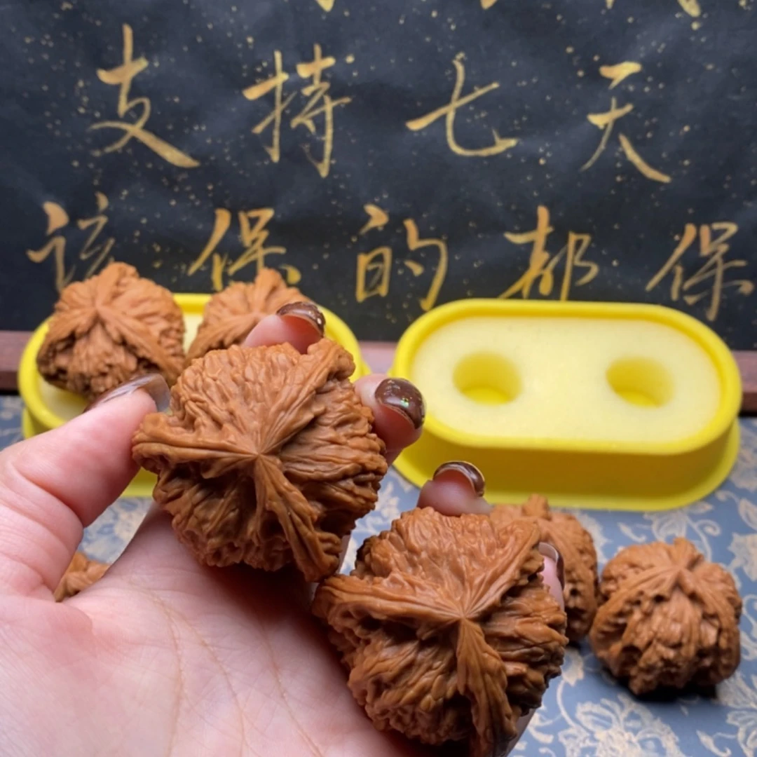 吊坠文玩核桃孟****勺白狮子