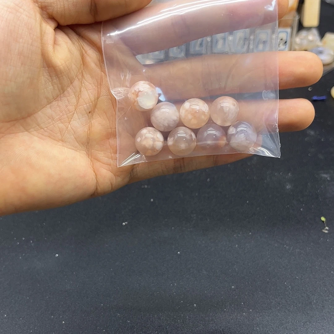 姜***呀未镶嵌颈饰玛瑙/玉髓