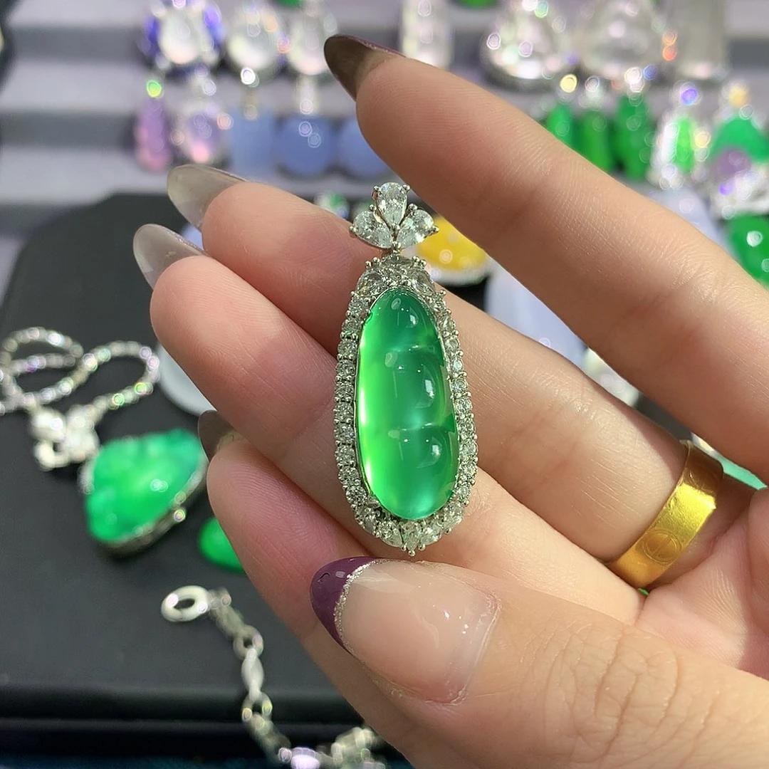 银S925镶嵌颈饰玛瑙/玉髓沈****?