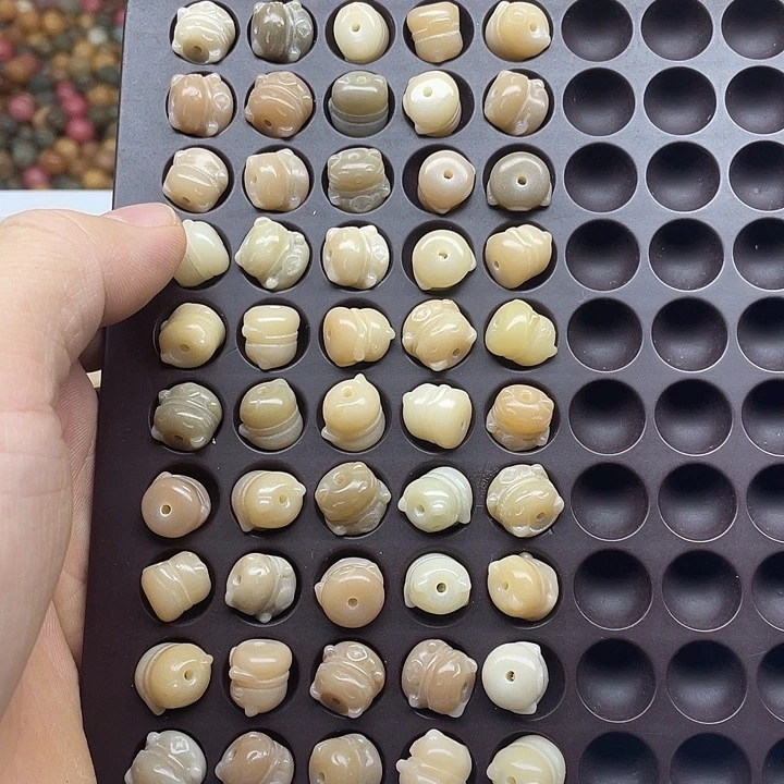 白玉菩提吊坠12招财猫30颗加灯牌宠20颗