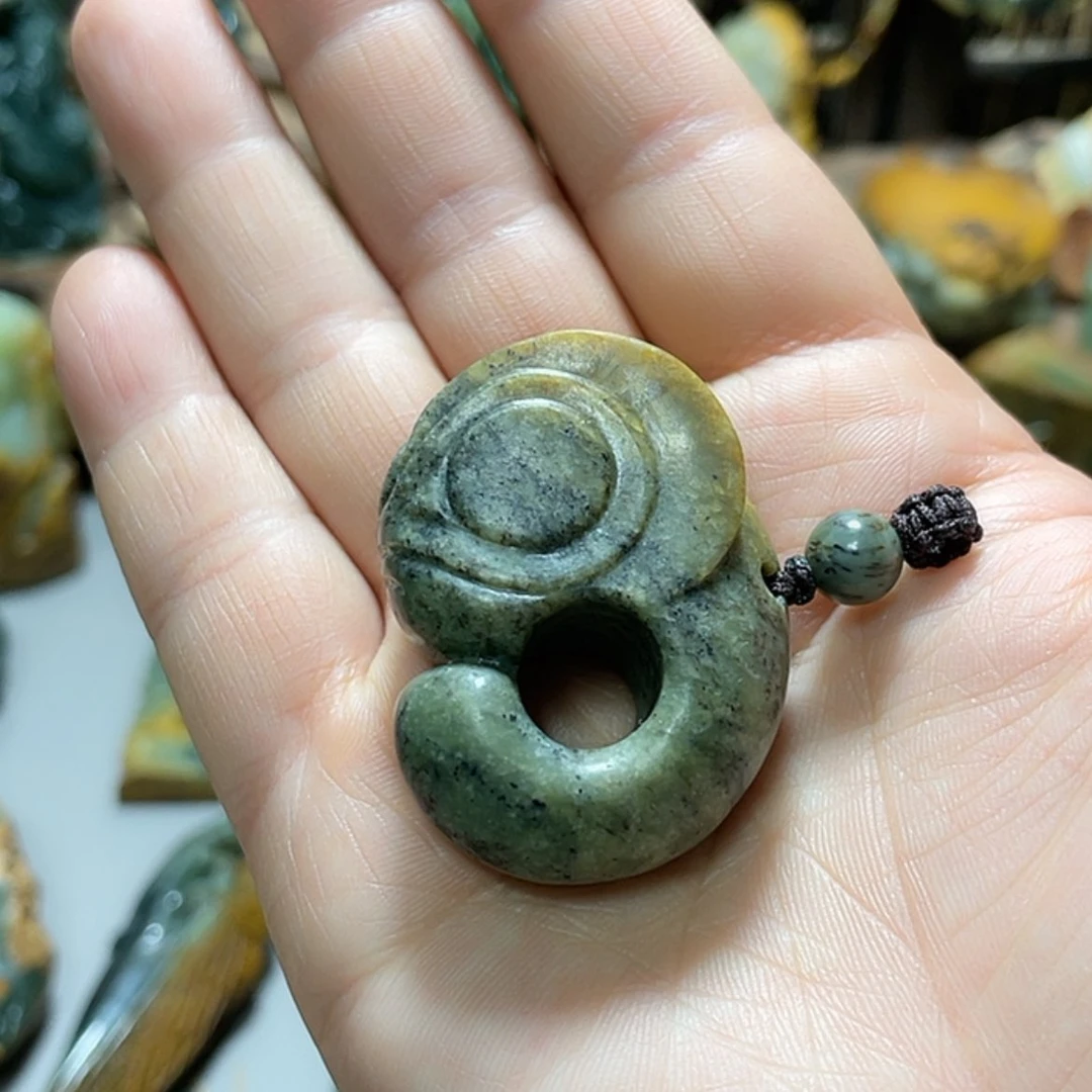 【闪购商品】岫岩河磨玉（透闪石质玉）把件未镶嵌东**哥