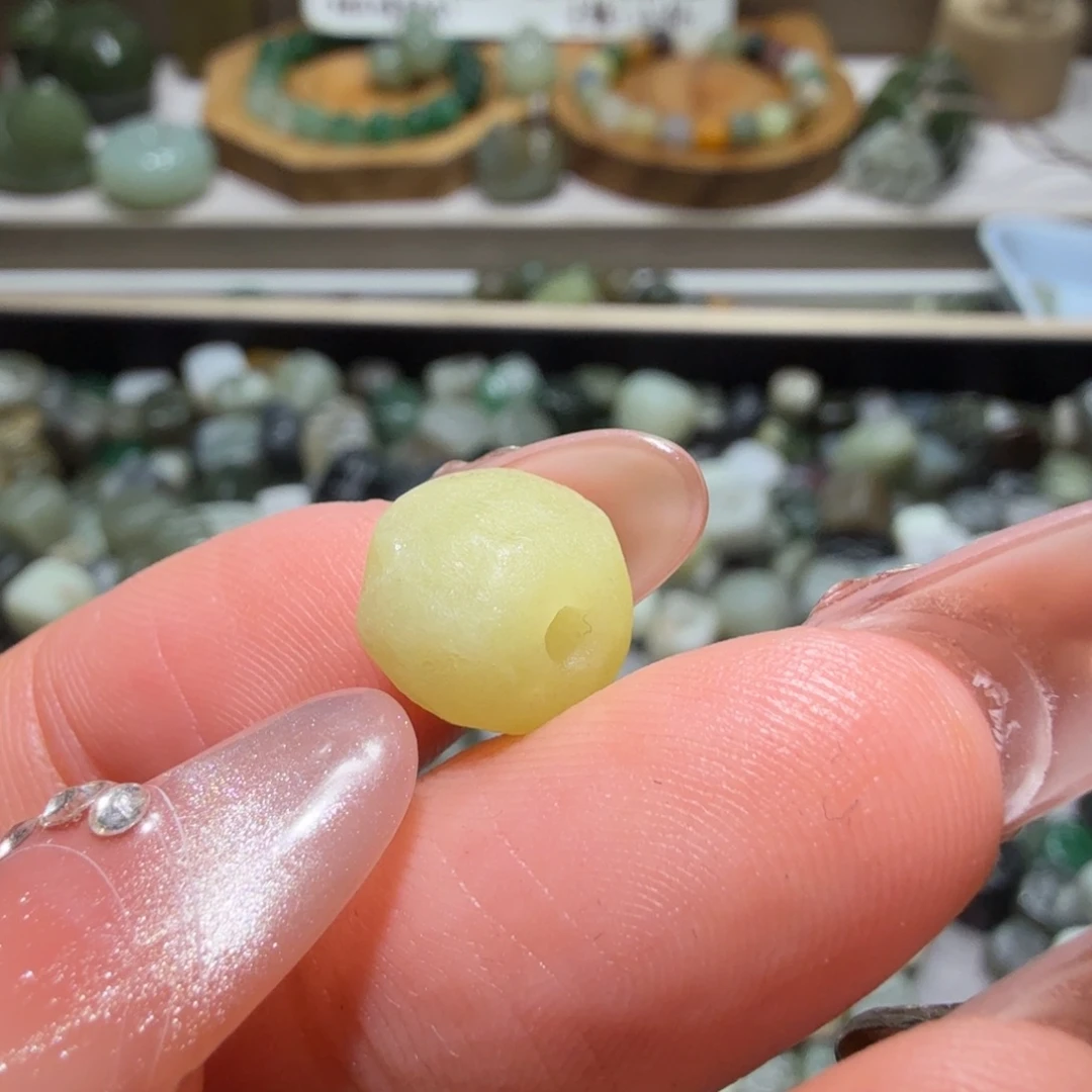 和田玉未镶嵌珠宝奇石