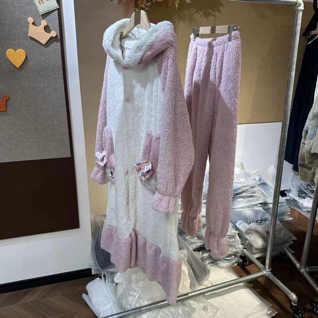 Z S Y004—粉色卡通小兔子毛绒绒睡衣套装