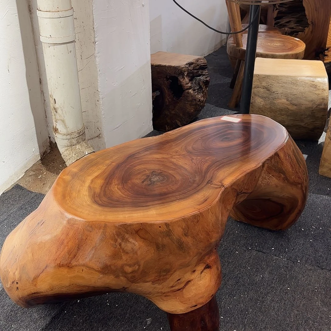 香樟木根雕凳子一物一拍编号145