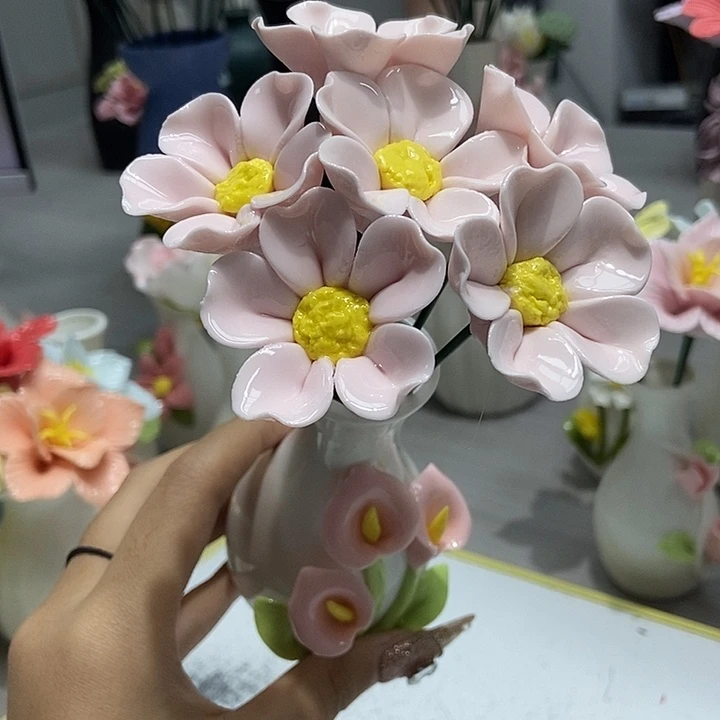 陶瓷纯手工捏花设计