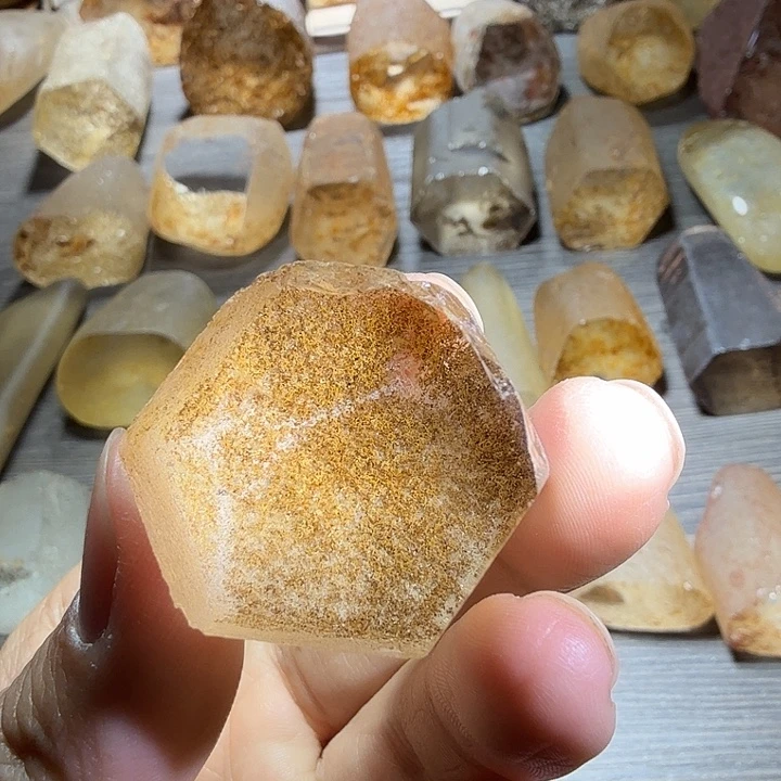 水晶未镶嵌珠宝半成品