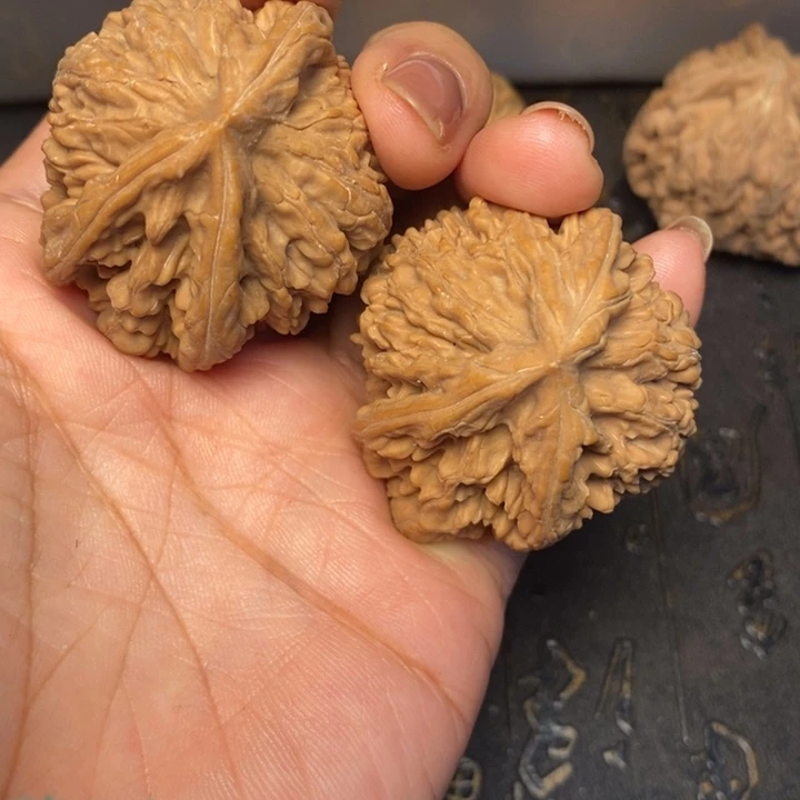 ****安文玩核桃吊坠文玩核桃异形单只