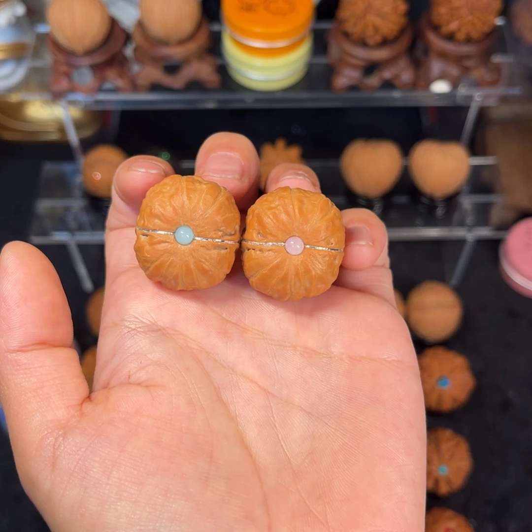 摘***星把件文玩核桃26尺小玉玺镶嵌款