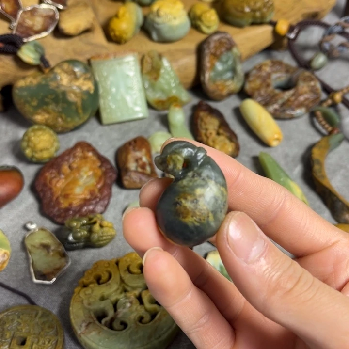 岫岩河磨玉（透闪石质玉）未镶嵌挂件