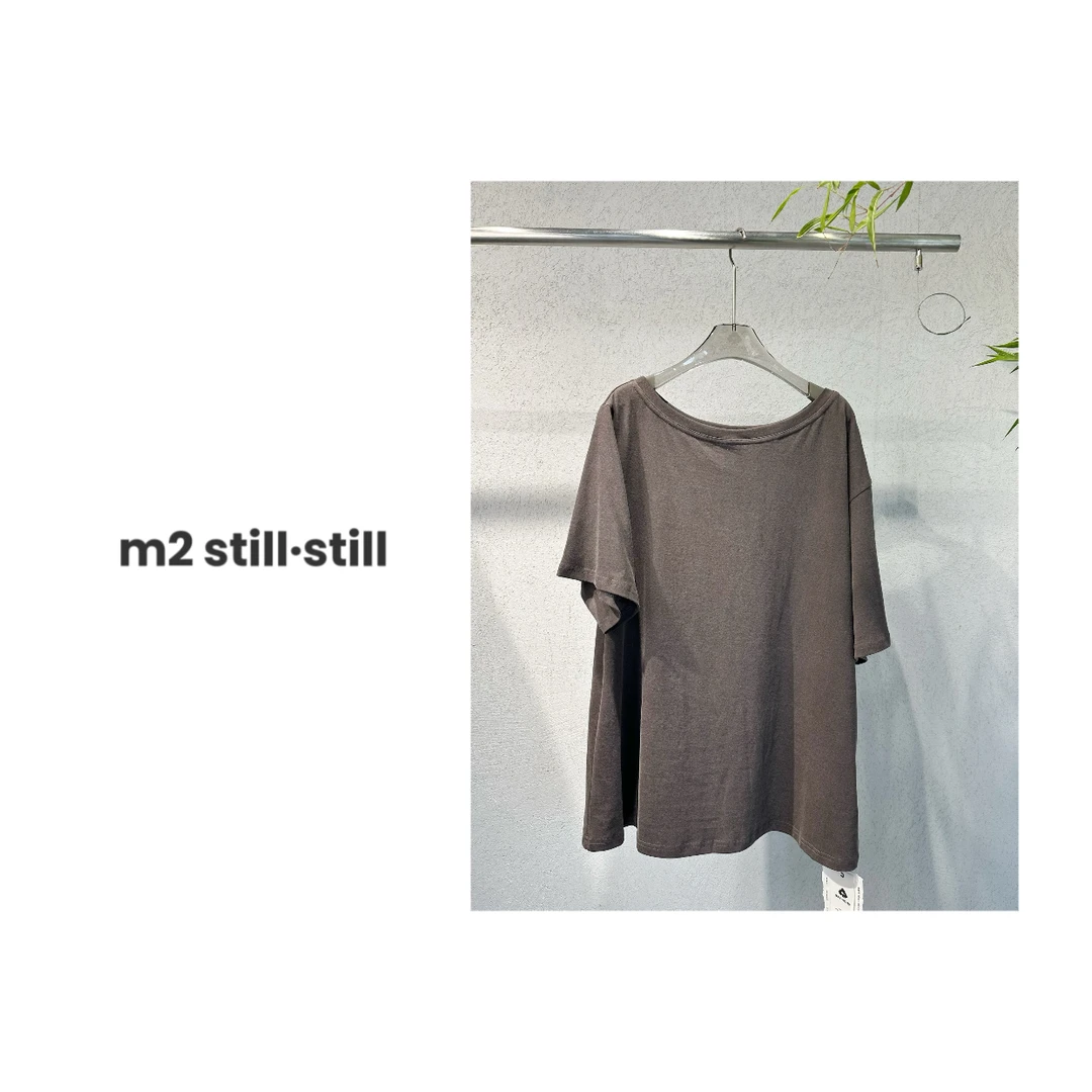 沙土色斜肩短袖T恤