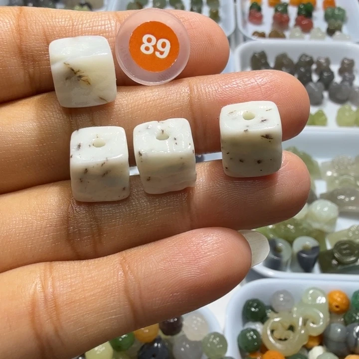 未镶嵌和田玉珠宝半成品