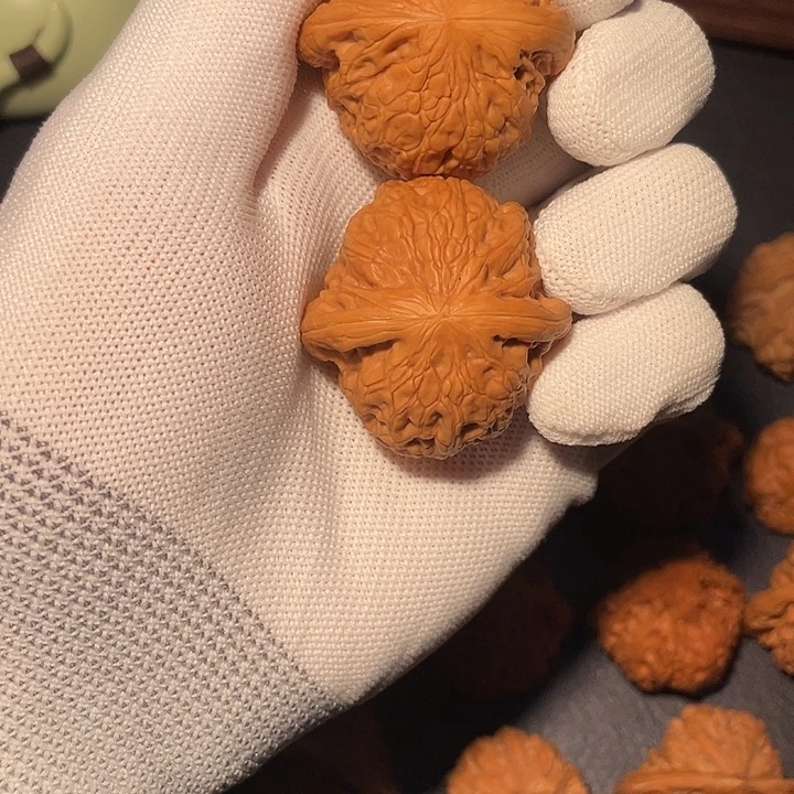 文玩核桃吊坠出****5铁锤核桃