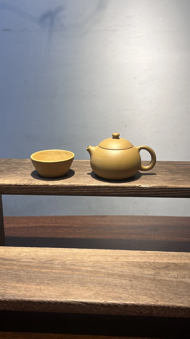 西施紫砂壶约130cc 采用黄龙山黄金段泥手工精制制作