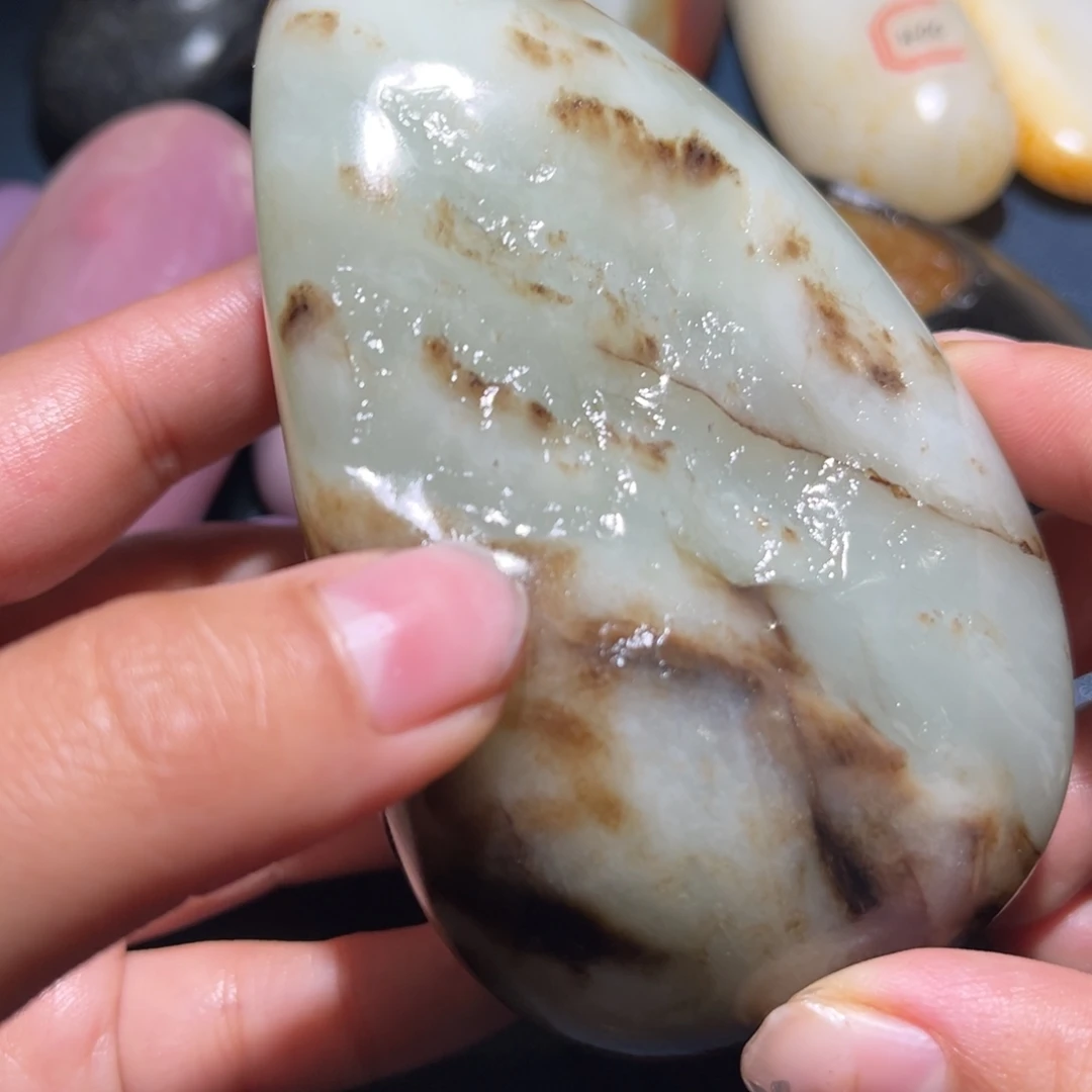 用***5和田玉未镶嵌珠宝奇石