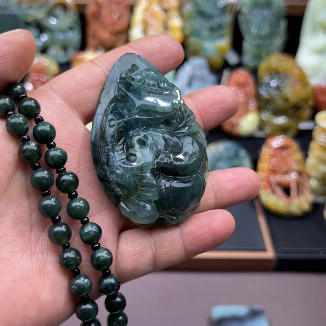 蛇纹石玉未镶嵌吊坠(赠链)