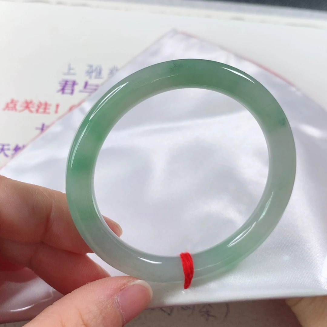 未镶嵌手镯（圆镯）翡翠262