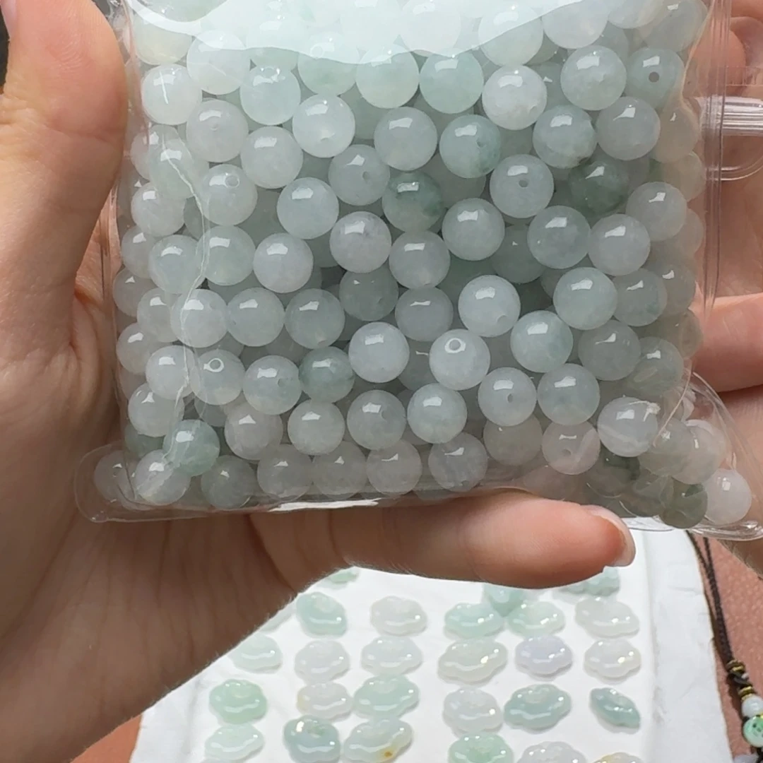 未镶嵌挂件翡翠福利11个，不包邮，拍一单邮费发货