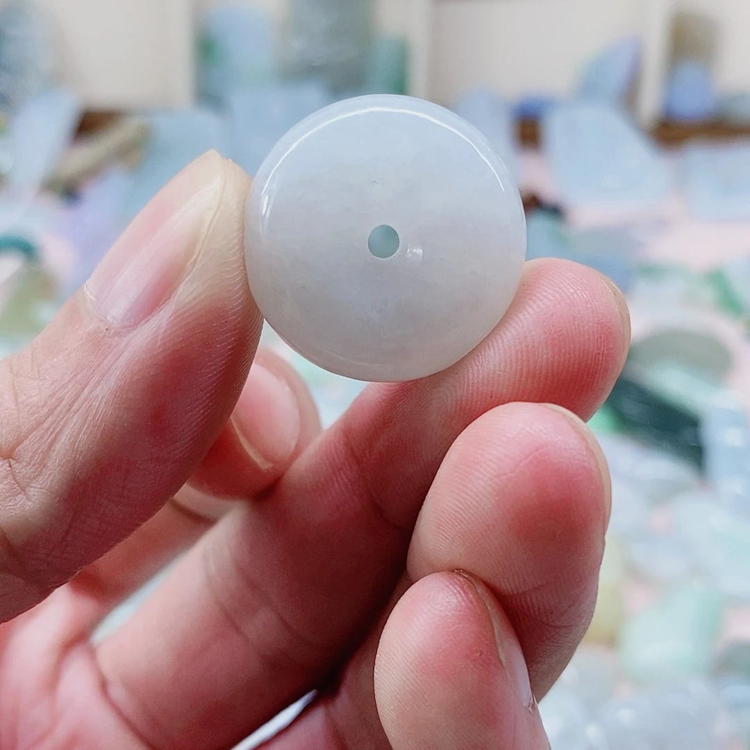 吊坠(不含链)未镶嵌翡翠天然