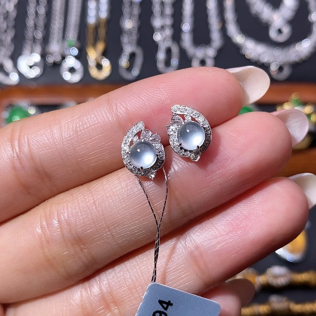 翡翠18K金镶嵌颈饰耳饰