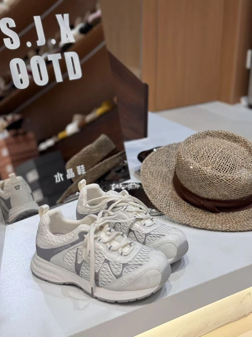 2025春夏复古休闲徒步抽绳老爹鞋运动登山网面透气女鞋