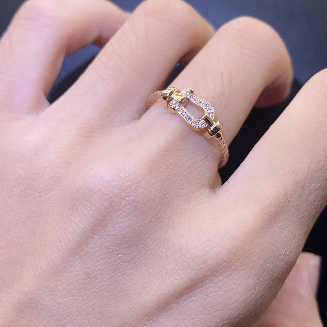 戒指/指环18K金镶嵌钻石小马蹄k玫