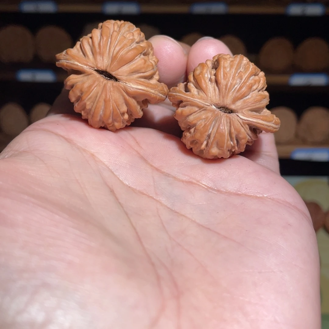 ***y吊坠文玩核桃35四座楼