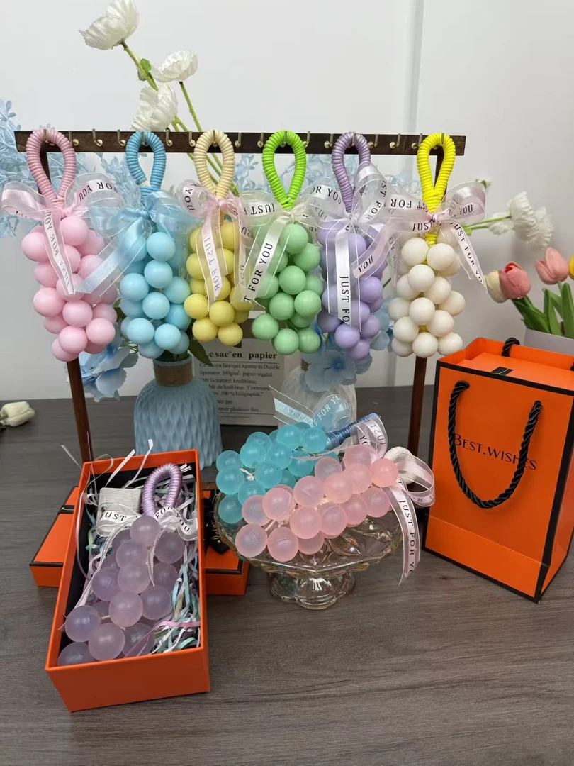 马卡龙葡萄水晶香皂高级感卫生间装饰肥皂串创意节日伴手礼车挂