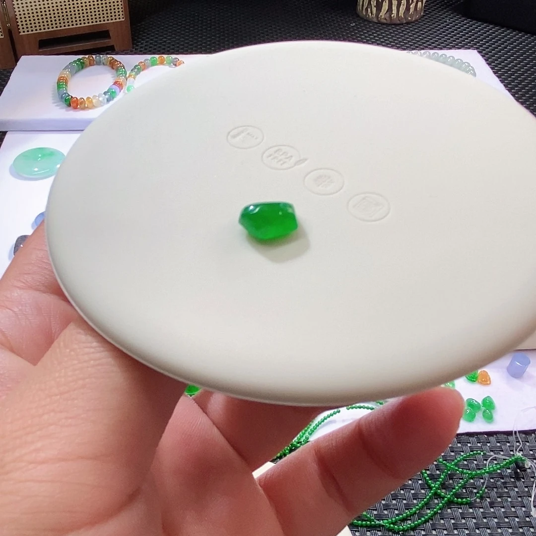 翡翠散珠高冰阳绿随行