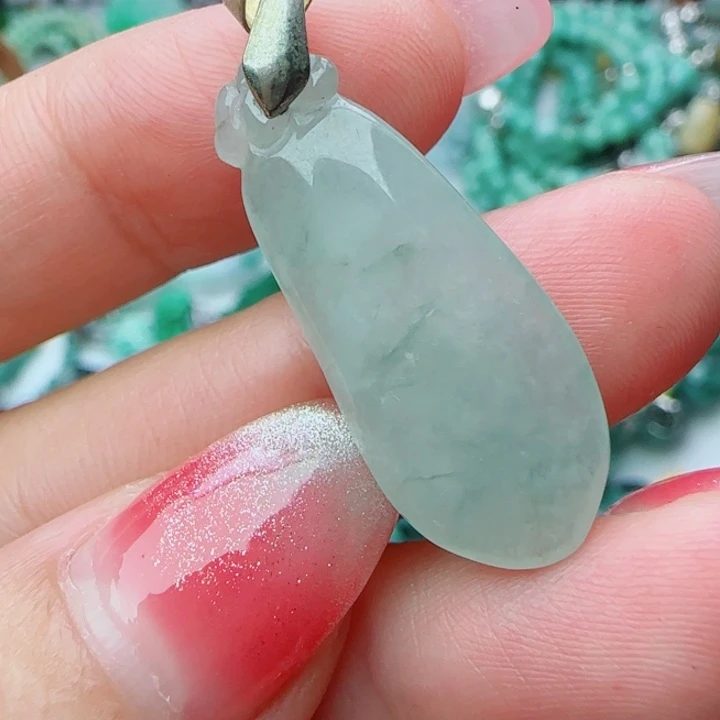 翡翠未镶嵌颈饰天然A货23