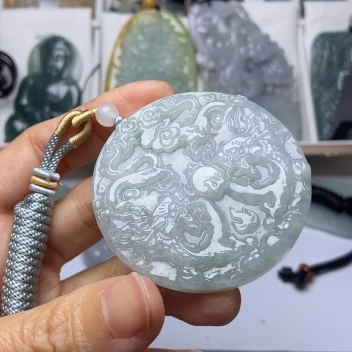 翡翠未镶嵌挂件翡翠