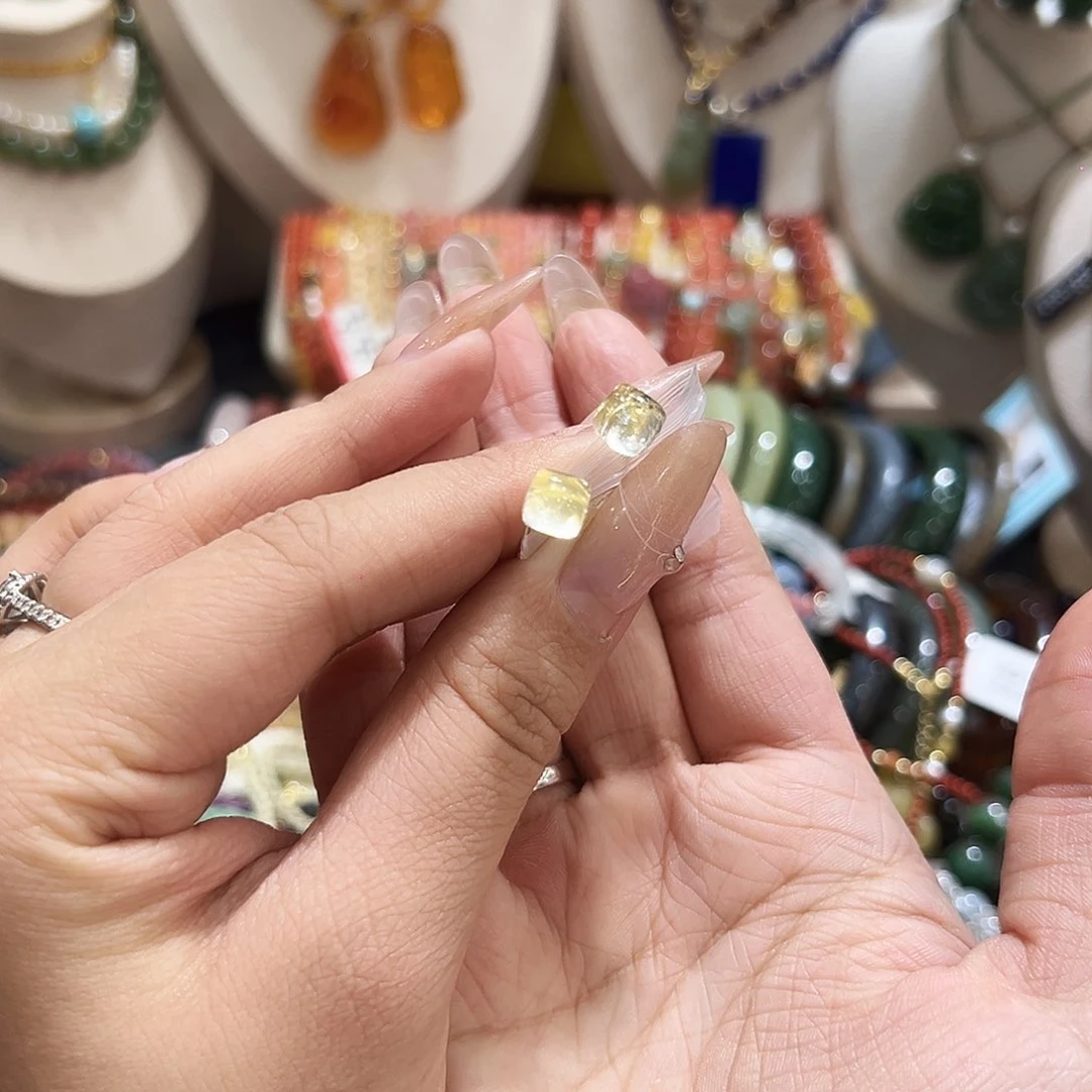 银S925镶嵌耳饰黄晶