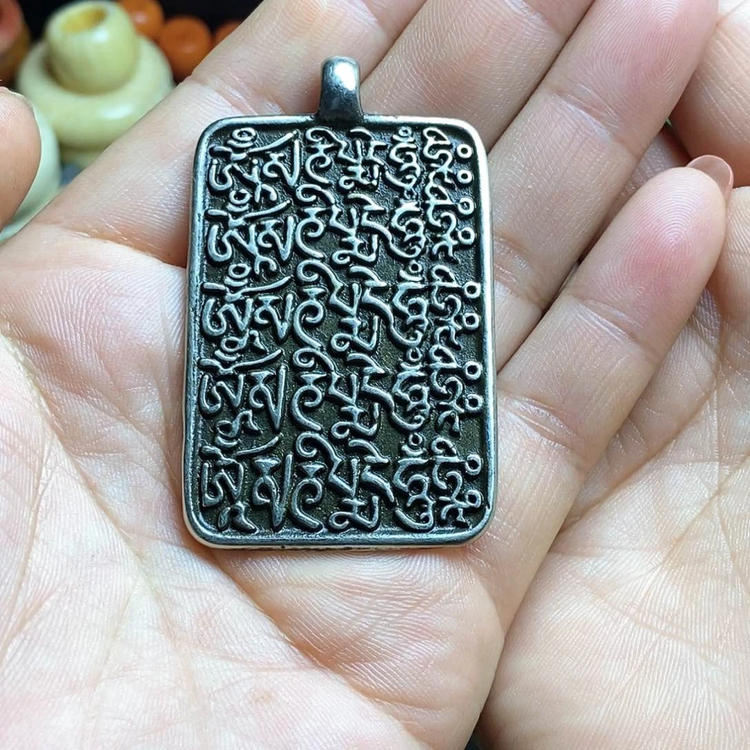 贝壳手串/手链……………………………………