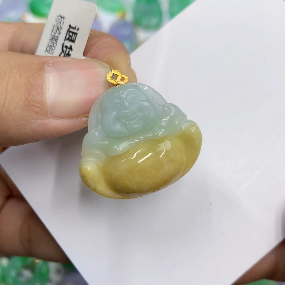 翡翠18K金镶嵌颈饰翡翠