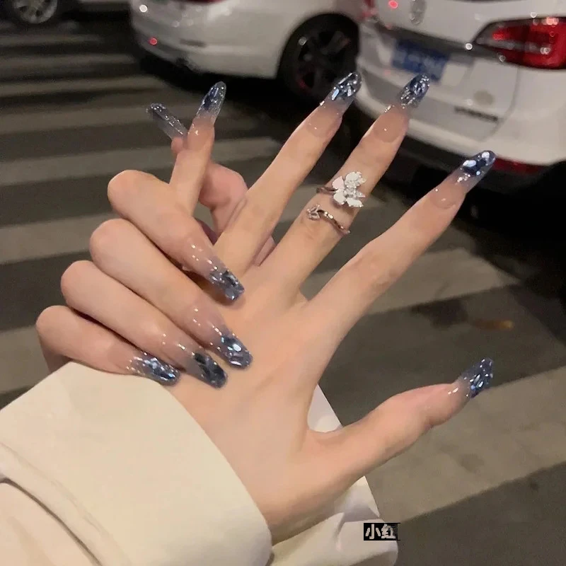 【冰蓝极光】新款蓝色温柔显白辣妹冰蓝穿戴式甲片高级感长款美甲贴