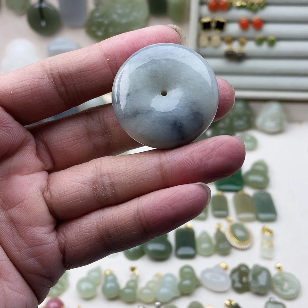 和田玉未镶嵌吊坠(不含链)