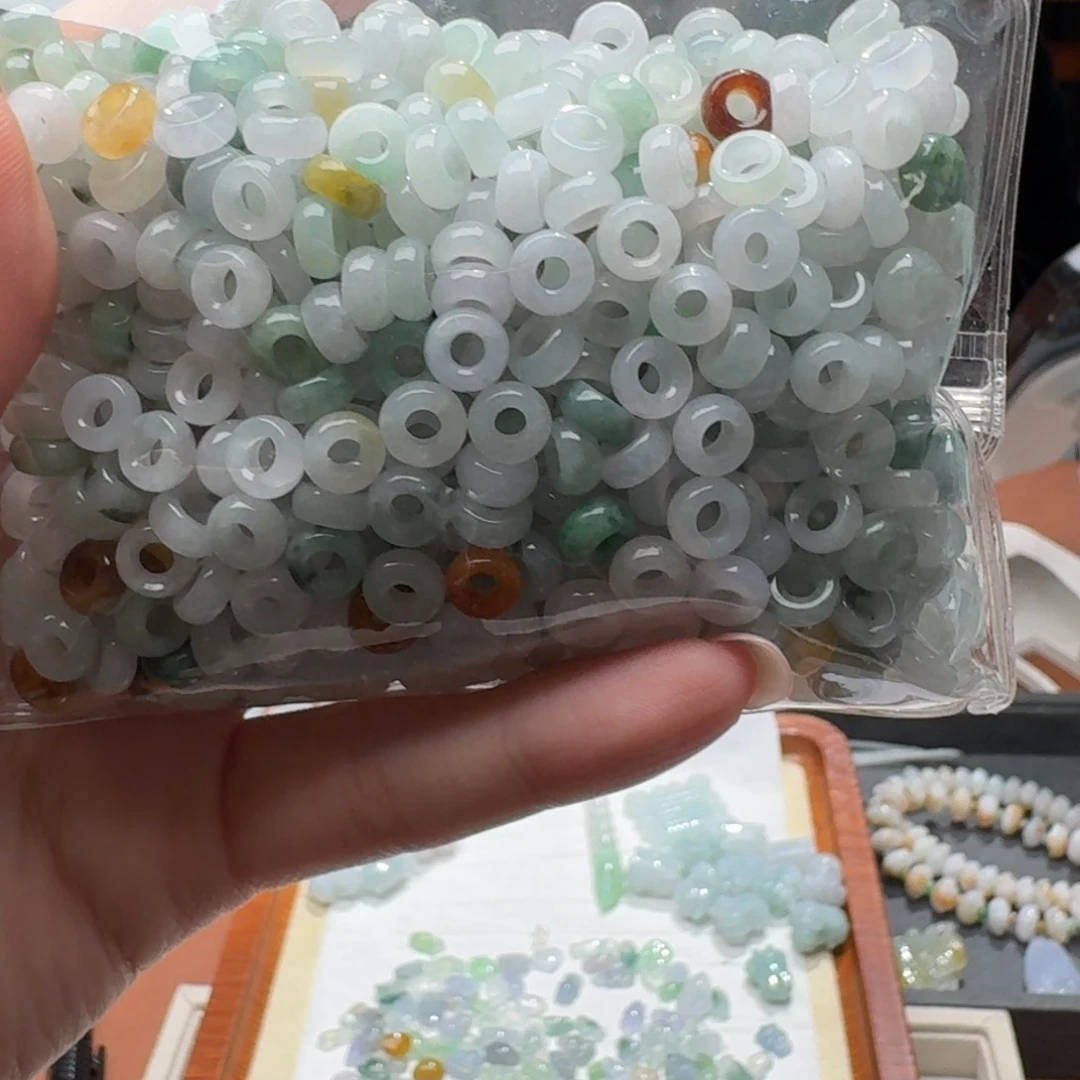 未镶嵌挂件翡翠福利20个，不包邮，拍邮费发货