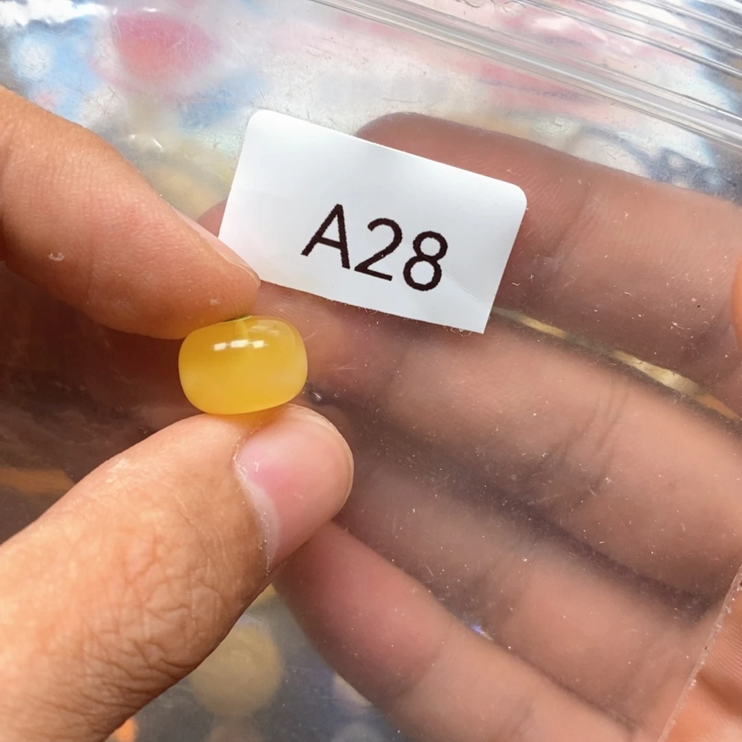 未镶嵌蜜蜡裸石福利