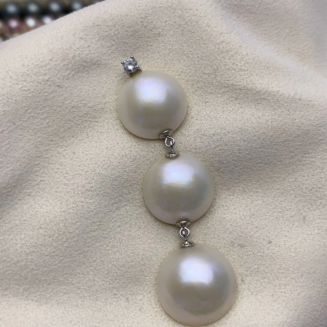 【闪购商品】银S925镶嵌拼合珍珠（马贝珠）颈饰