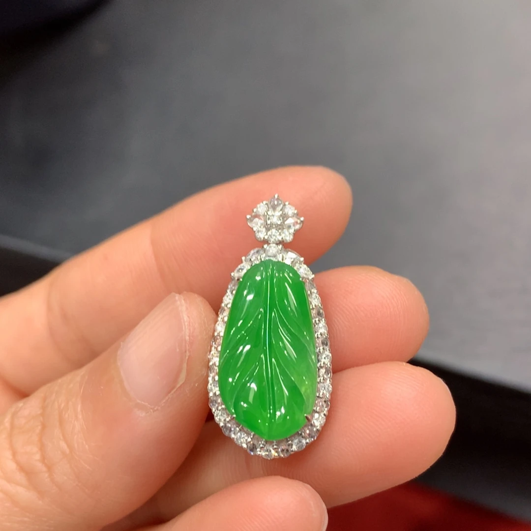 翡翠18K金镶嵌吊坠(不含链)