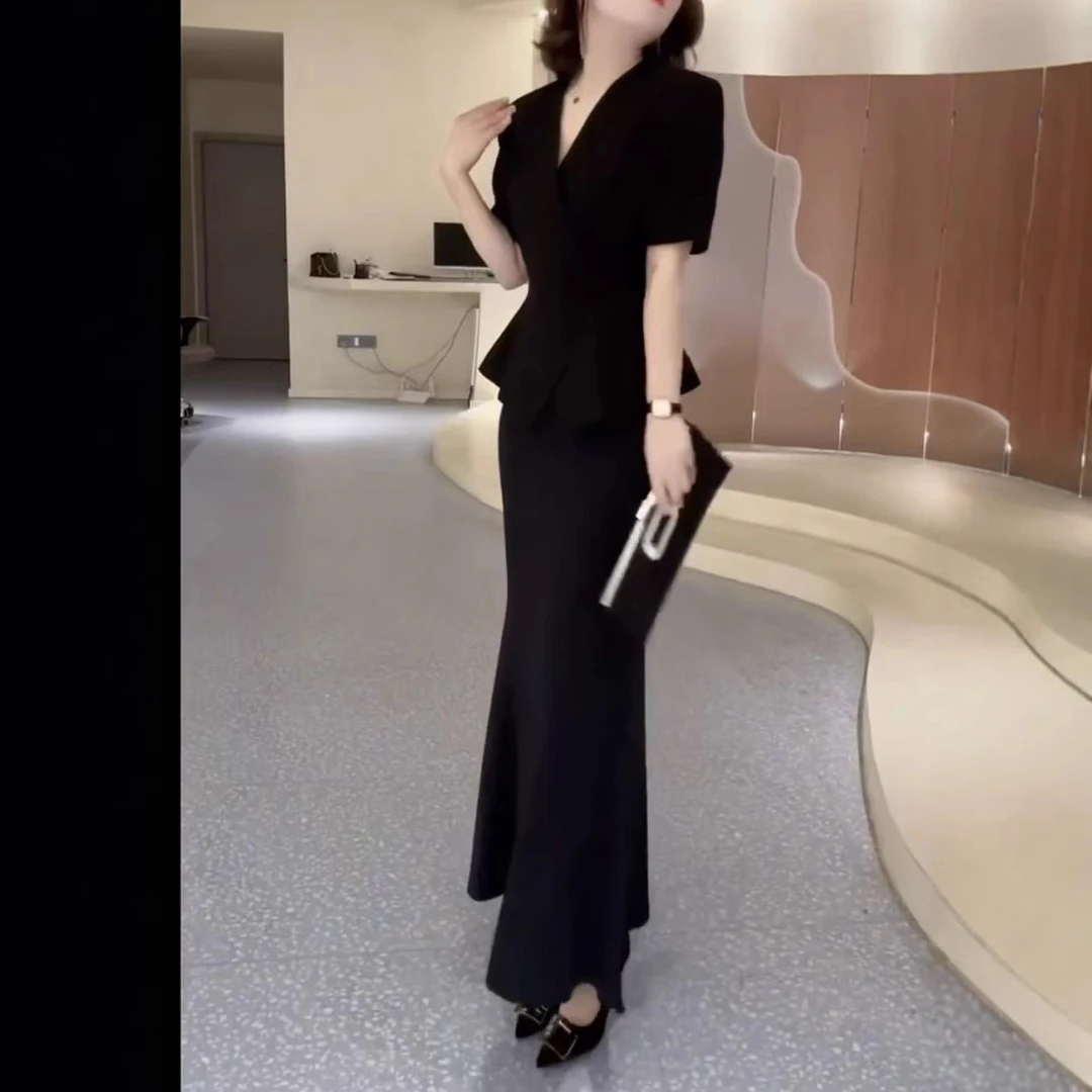 大爱美依缘2025新款御姐风短袖收腰显瘦上衣高腰鱼尾半裙女