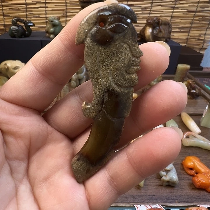 未镶嵌和田玉（糖玉）挂件