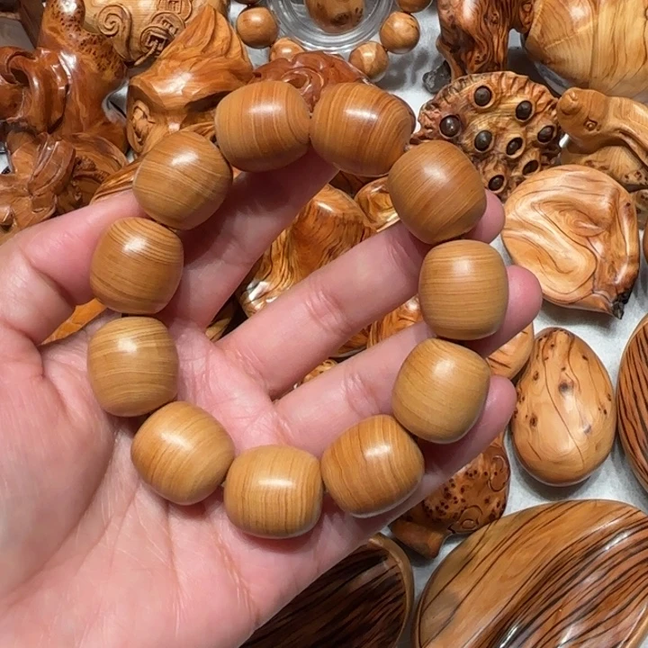 万***利柏木太行崖柏手串