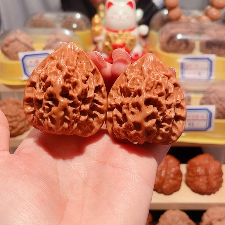 文玩核桃把件帝王