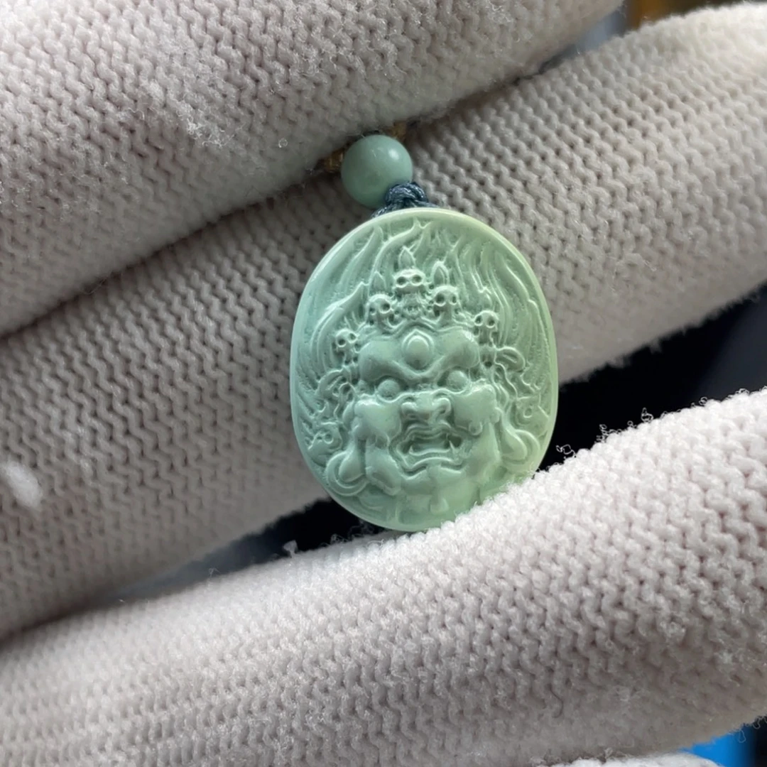 绿松石未镶嵌挂件