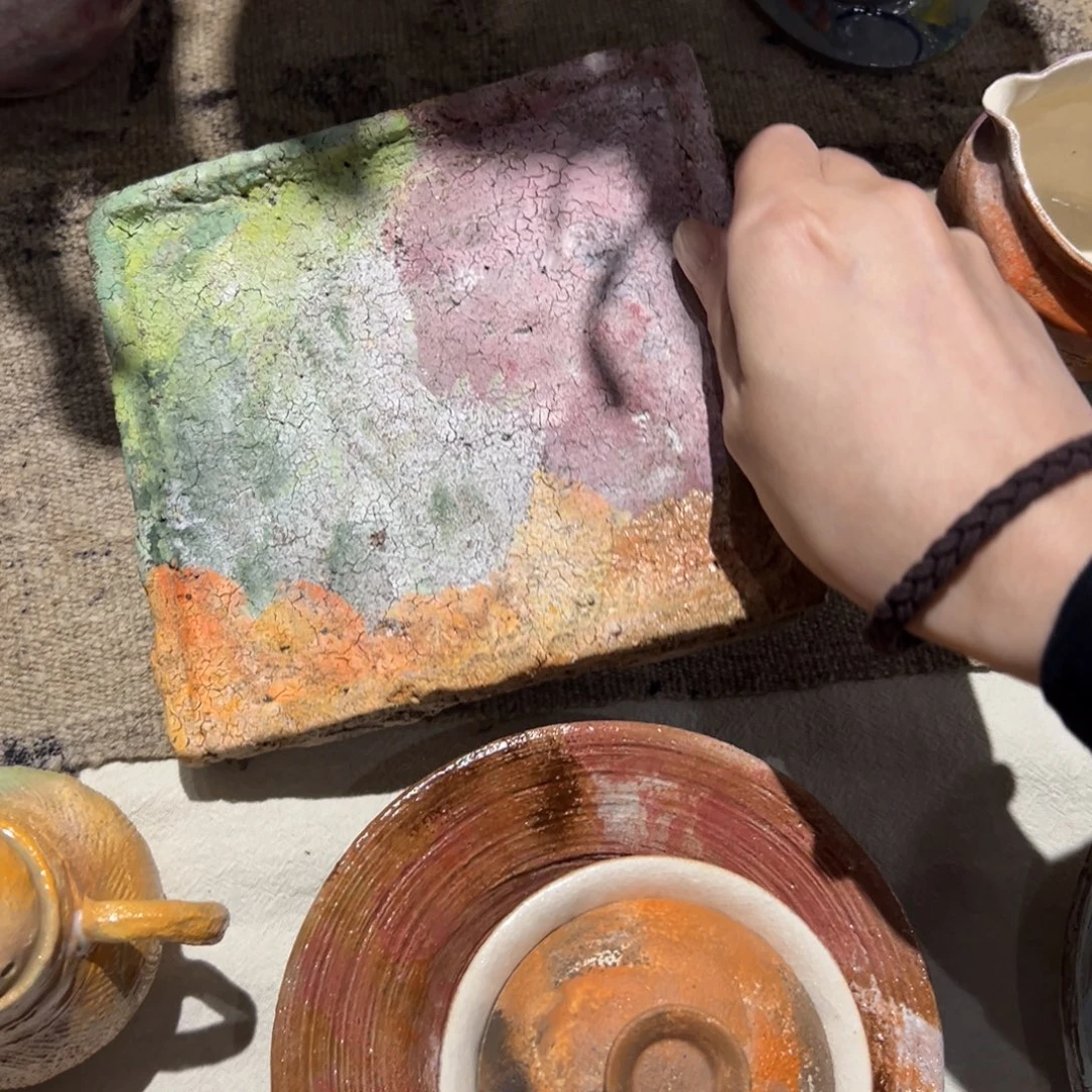 正***琳瓷片陶瓷。       陶瓷。