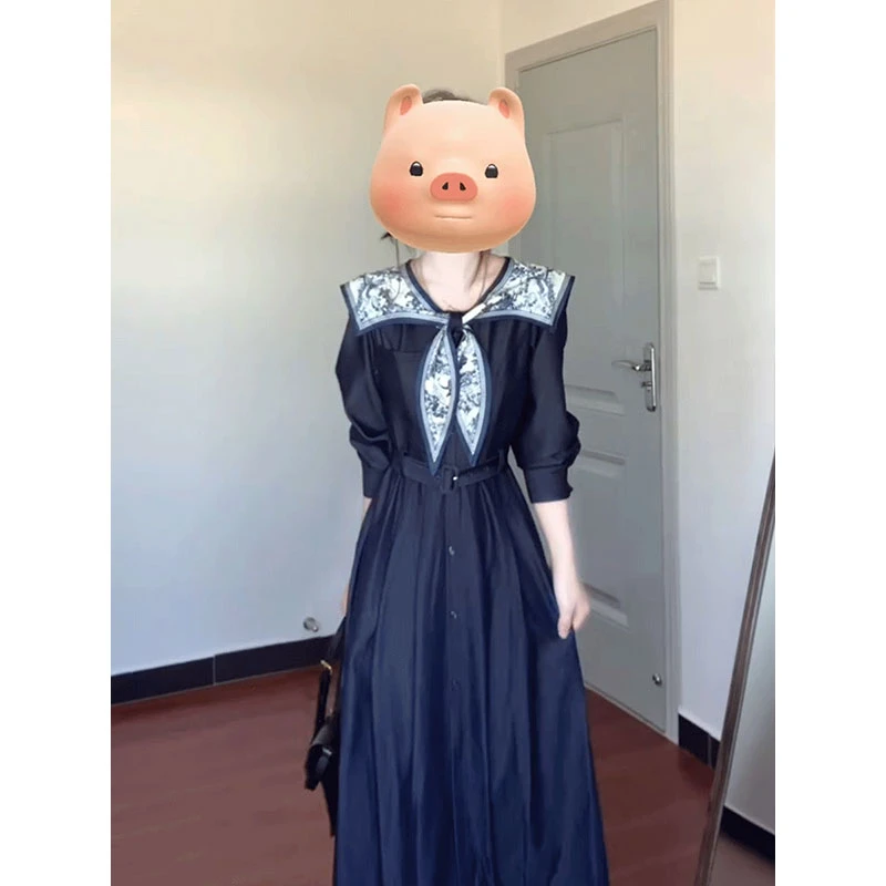 预售2025早秋简单大方得体绝美独特漂亮高级感气质藏蓝色连衣裙女