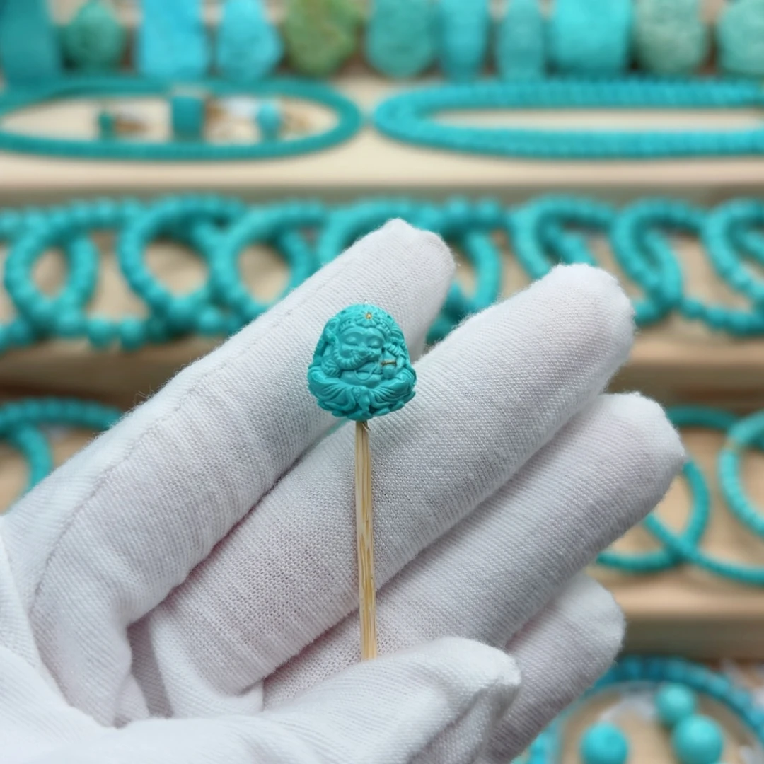 绿松石未镶嵌珠宝奇石