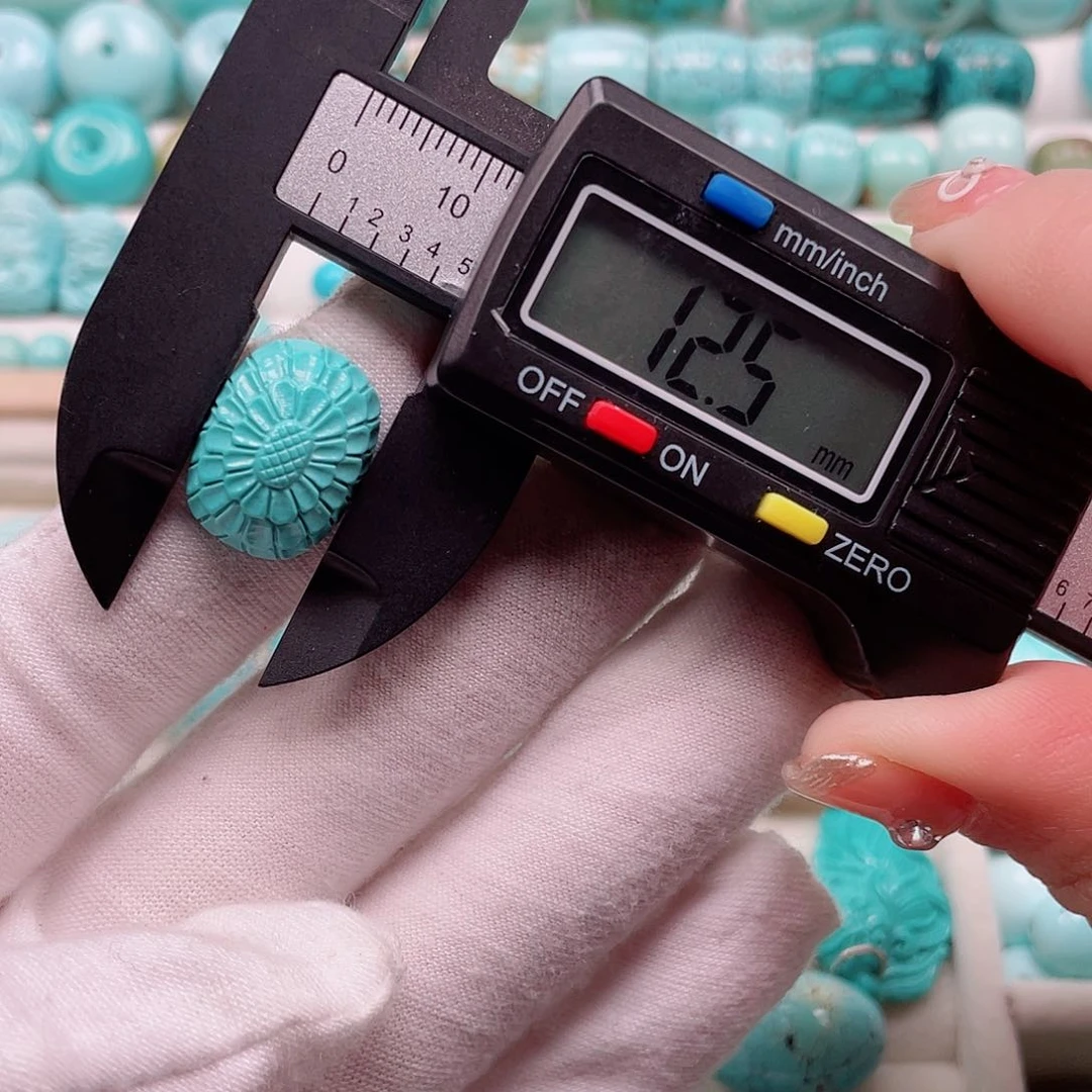 绿松石配饰未镶嵌