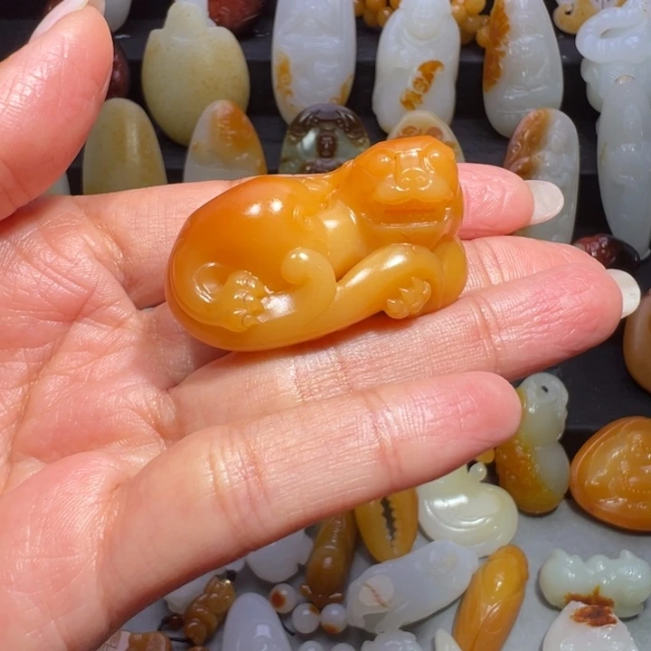 和田玉颈饰未镶嵌B****n